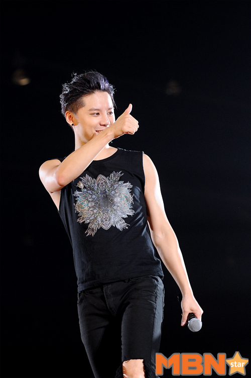 140925 JYJ The Return of The King Concert Live In Thailand - 29 [MBN]