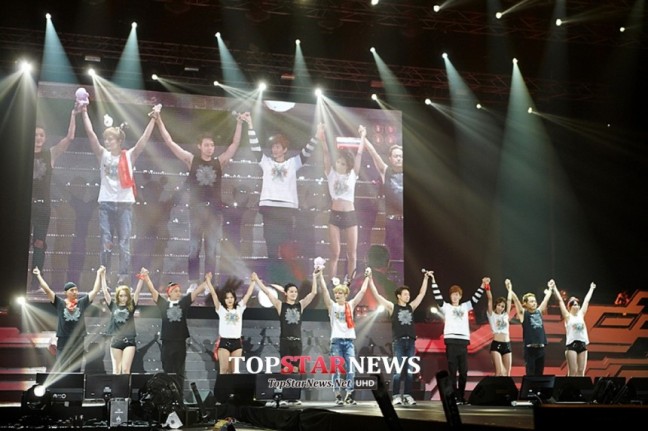 140925 JYJ The Return of The King Concert Live In Thailand - 7 [Topstarnews]