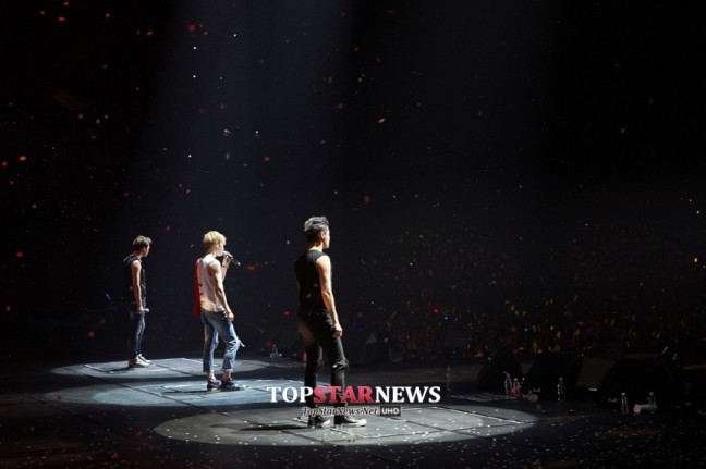 140925 JYJ The Return of The King Concert Live In Thailand - 9 [Topstarnews]